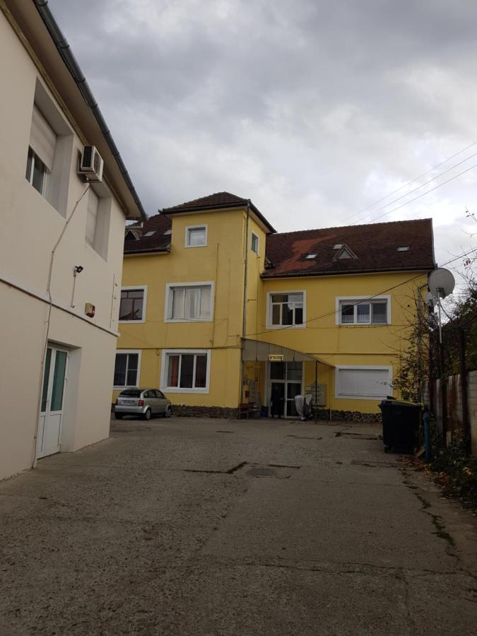 Diane'S Apartament Sibiu Exterior photo